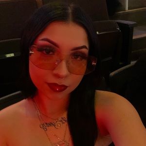 Meet your Posher, Michelle